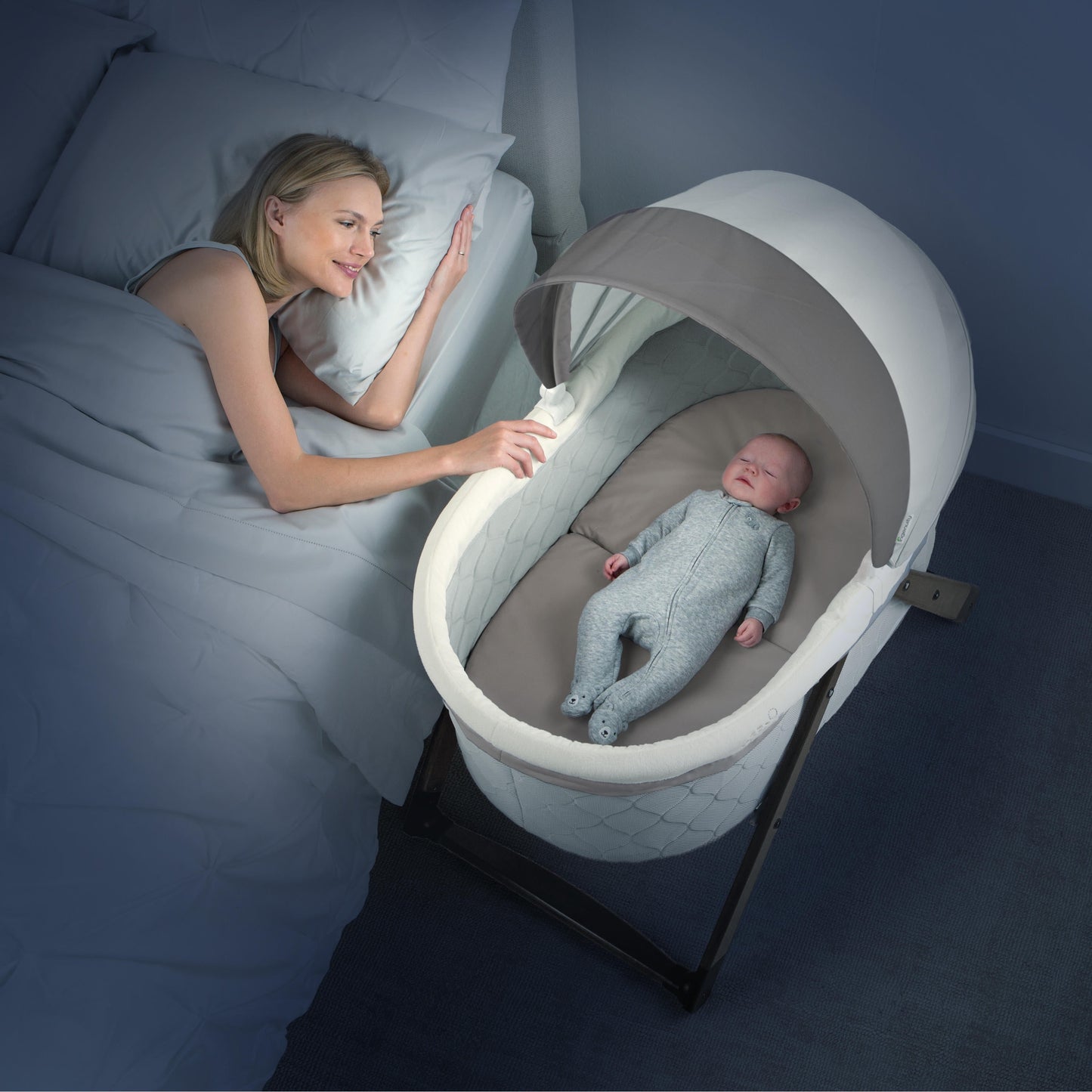 Foldaway Rocking Portable Wood Bassinet